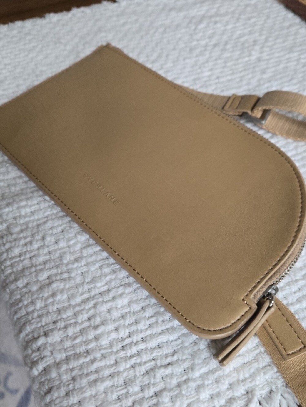 Everlane Beige/Tan Crossbody Sling Bag - Sleek Everyday Carry